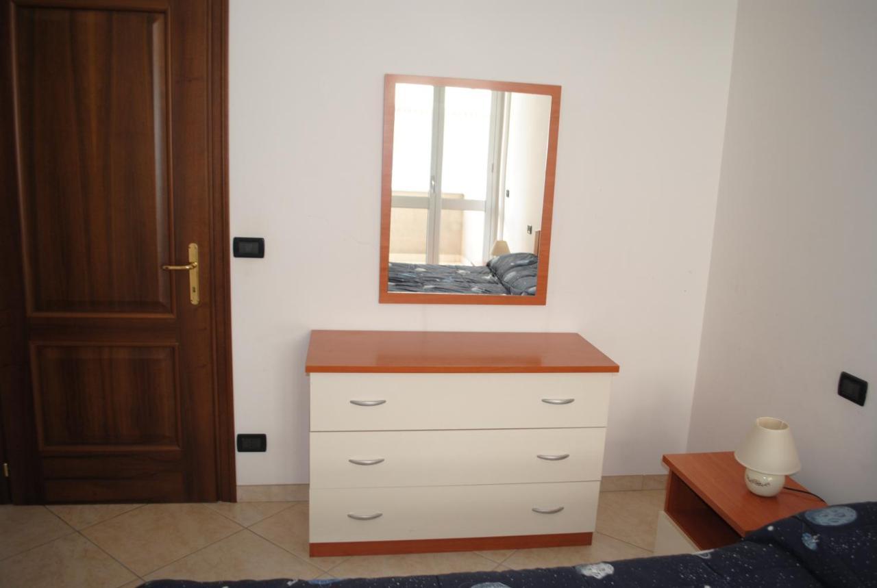 Appartamento A Marina dʼAndora מראה חיצוני תמונה