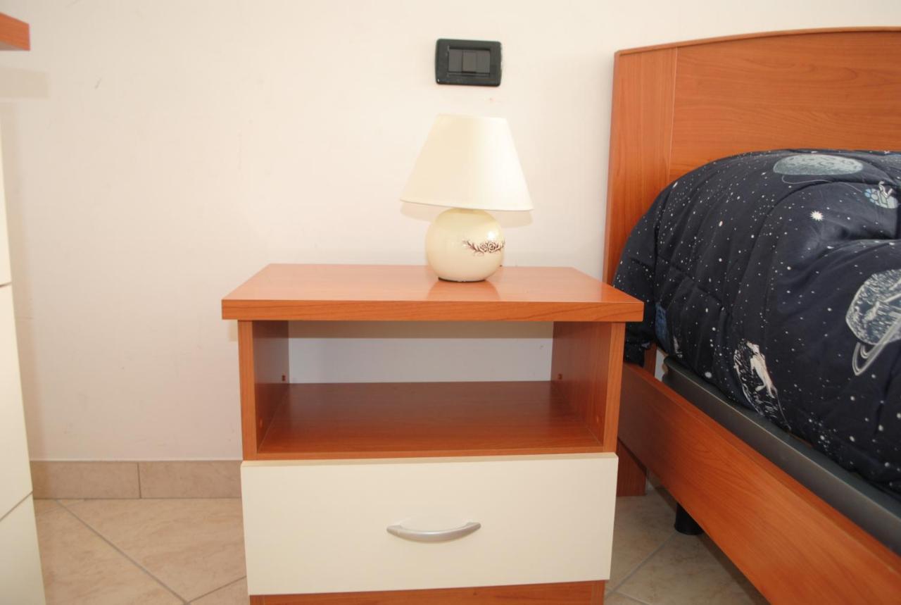 Appartamento A Marina dʼAndora מראה חיצוני תמונה